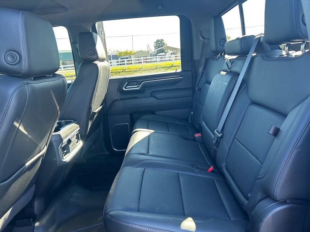 GMC Sierra 2500HD SLT Crew Cab 2WD 2024 GMC Sierra 2500HD SLT Crew Cab 2WD 2024