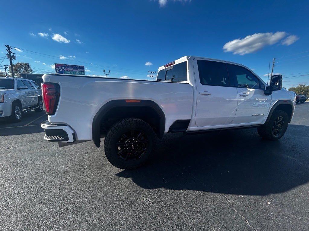 GMC Sierra 2500HD AT4 Crew Cab 4WD 2024 GMC Sierra 2500HD AT4 Crew Cab 4WD 2024