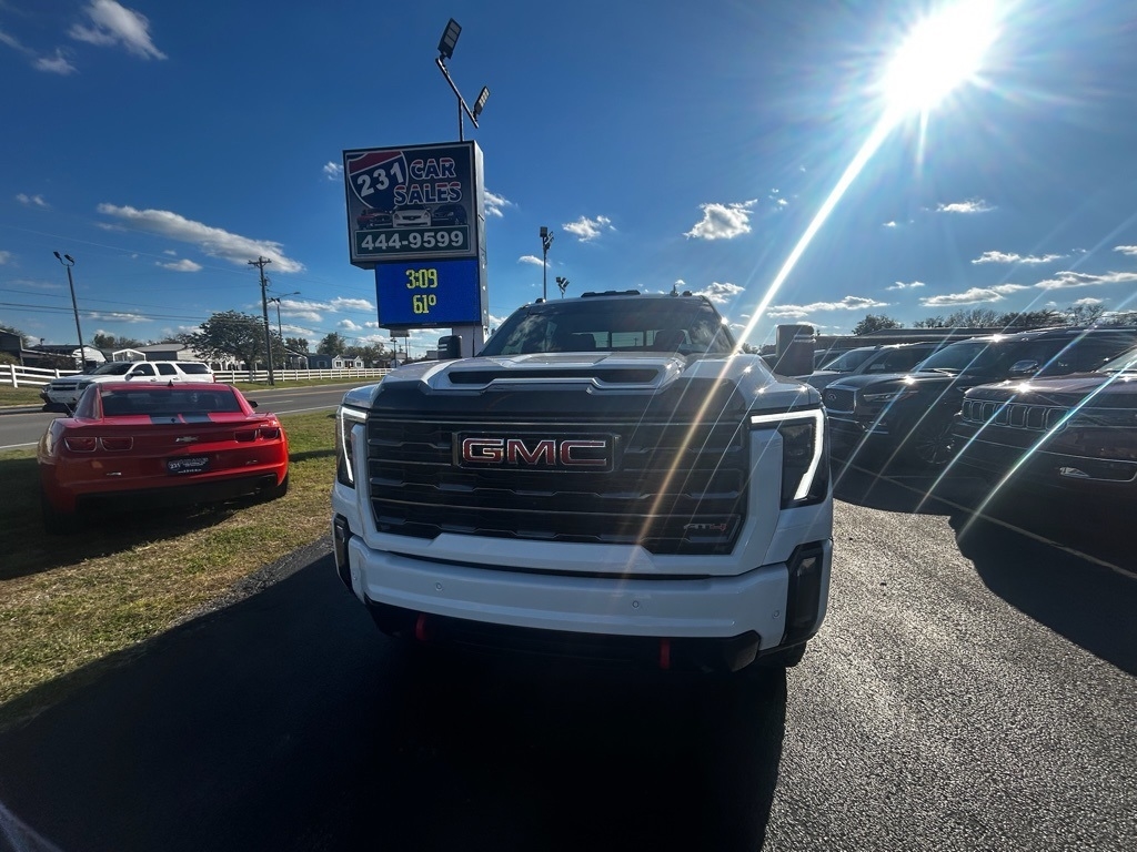 GMC Sierra 2500HD AT4 Crew Cab 4WD 2024 GMC Sierra 2500HD AT4 Crew Cab 4WD 2024