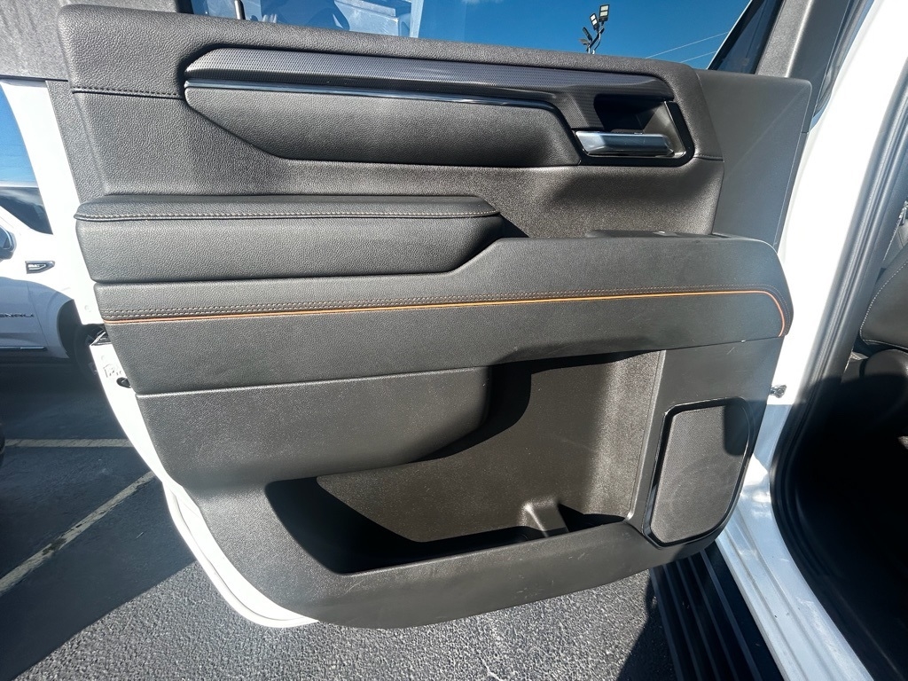 GMC Sierra 2500HD AT4 Crew Cab 4WD 2024 GMC Sierra 2500HD AT4 Crew Cab 4WD 2024