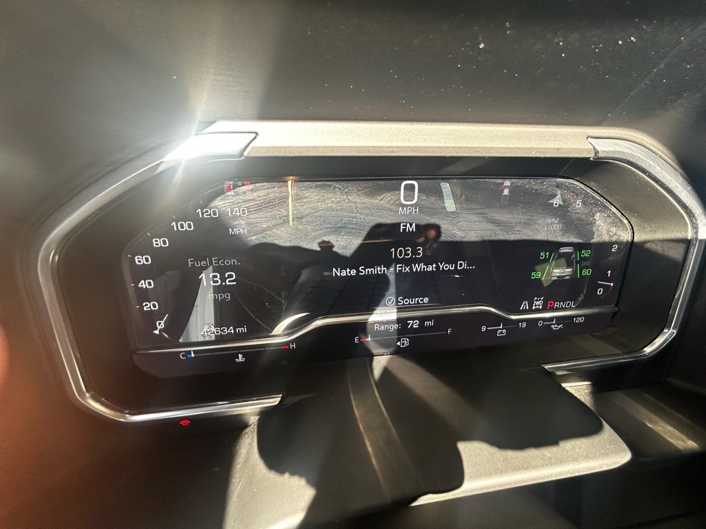 GMC Sierra 2500HD AT4 Crew Cab 4WD 2024 GMC Sierra 2500HD AT4 Crew Cab 4WD 2024