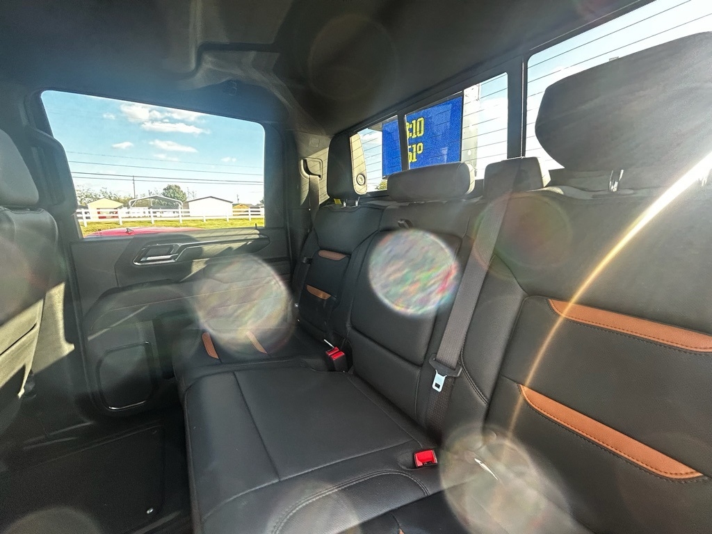 GMC Sierra 2500HD AT4 Crew Cab 4WD 2024 GMC Sierra 2500HD AT4 Crew Cab 4WD 2024