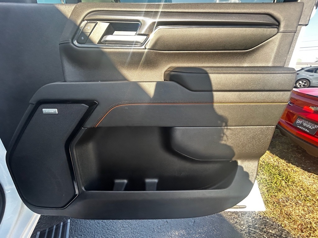 GMC Sierra 2500HD AT4 Crew Cab 4WD 2024 GMC Sierra 2500HD AT4 Crew Cab 4WD 2024