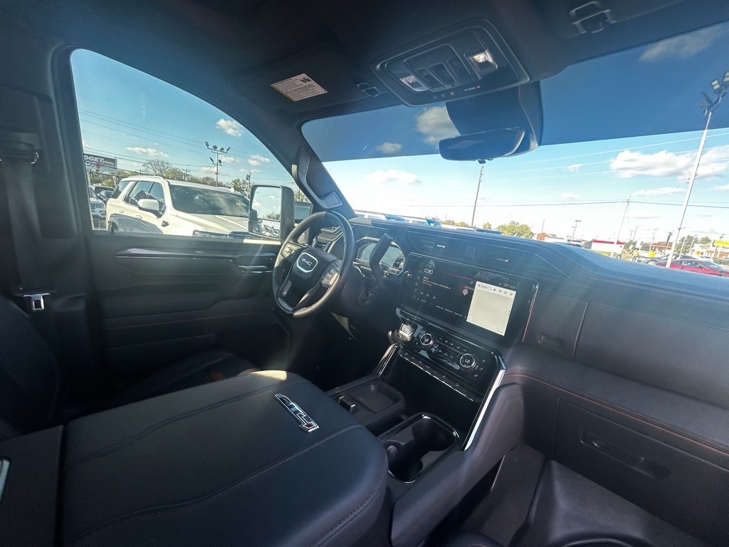 GMC Sierra 2500HD AT4 Crew Cab 4WD 2024 GMC Sierra 2500HD AT4 Crew Cab 4WD 2024