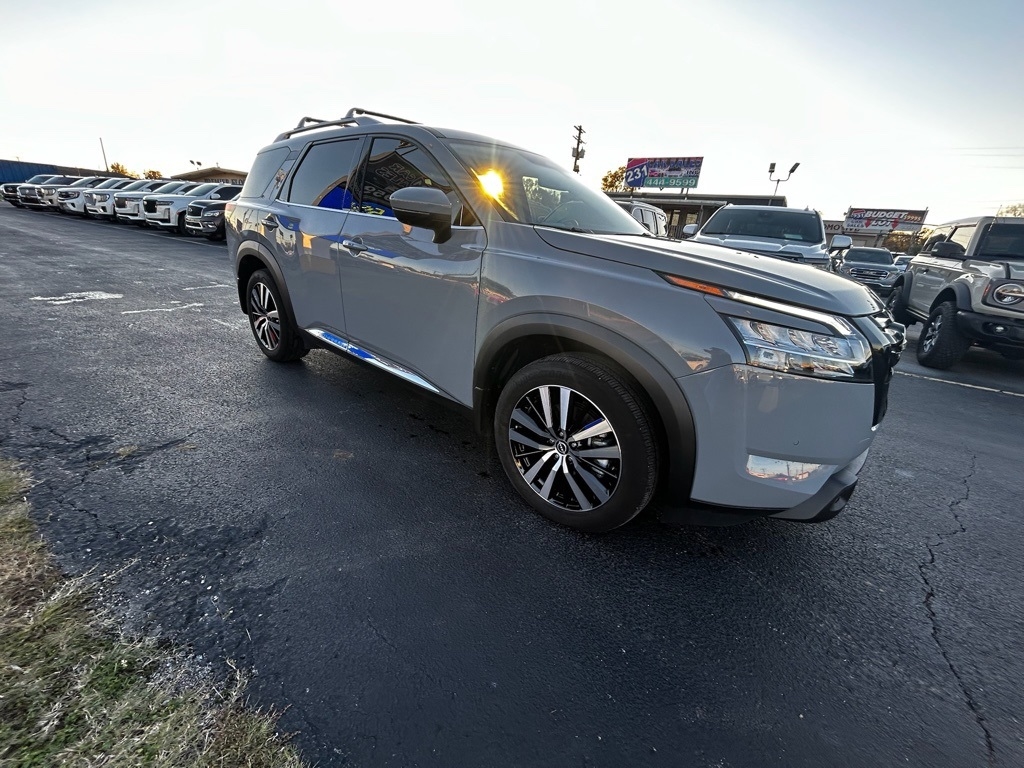 Nissan Pathfinder Platinum 4WD 2024 Nissan Pathfinder Platinum 4WD 2024