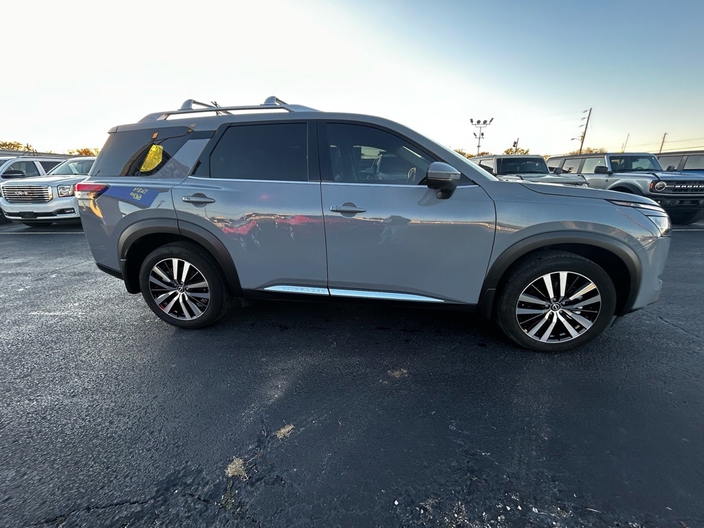 Nissan Pathfinder Platinum 4WD 2024 Nissan Pathfinder Platinum 4WD 2024