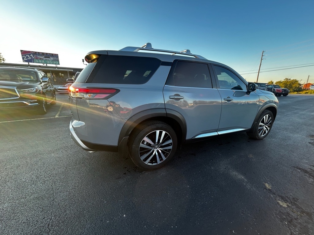 Nissan Pathfinder Platinum 4WD 2024 Nissan Pathfinder Platinum 4WD 2024