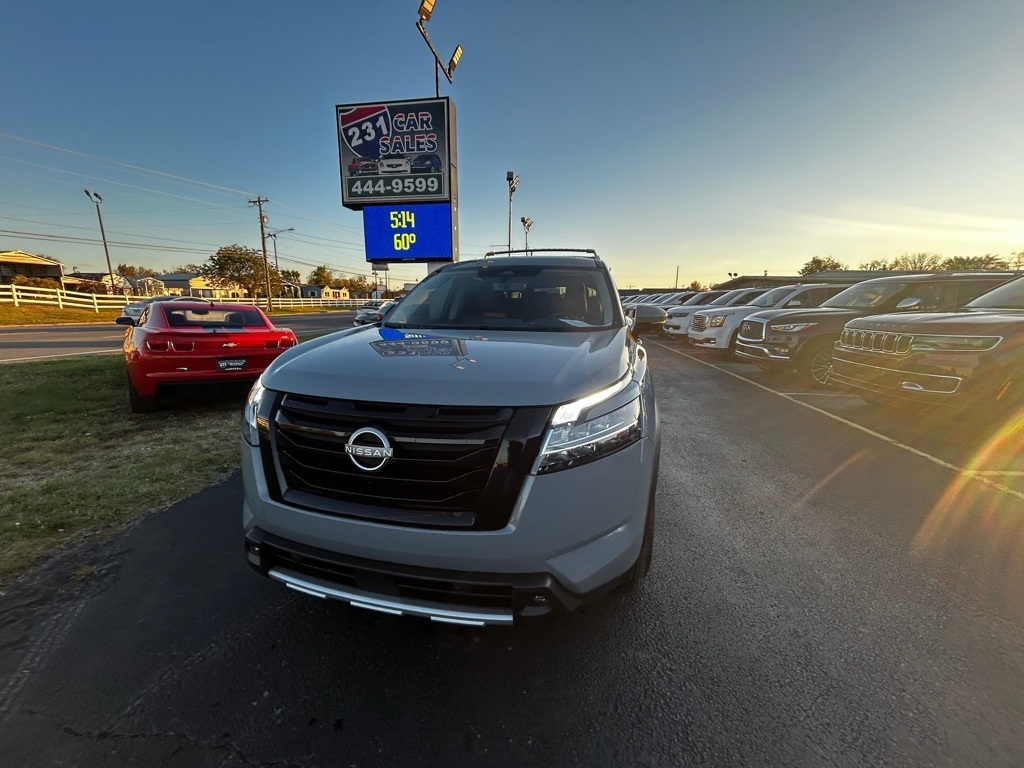 Nissan Pathfinder Platinum 4WD 2024 Nissan Pathfinder Platinum 4WD 2024