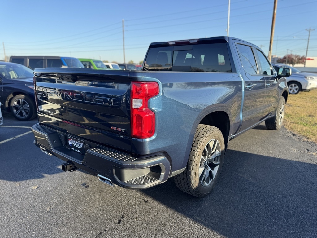 2022 Chevrolet Silverado 1500 RST photo 3