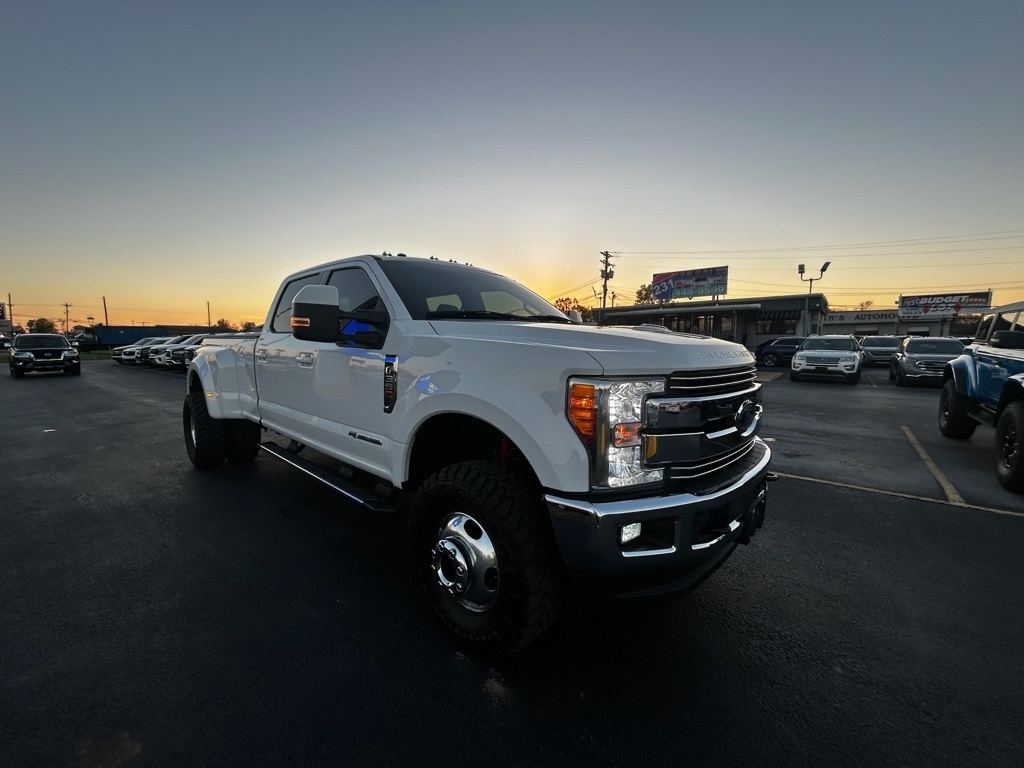 2017 Ford F-350 SD Lariat Crew Cab Long Bed DRW 4WD