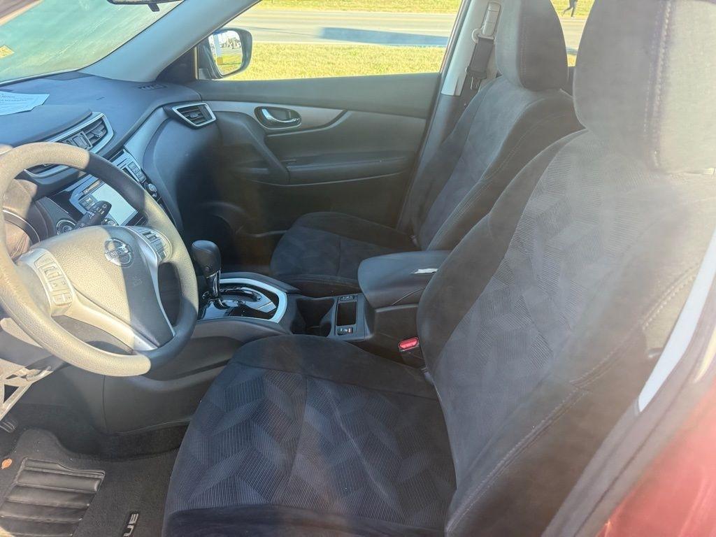 Nissan Rogue SV 2WD 2016