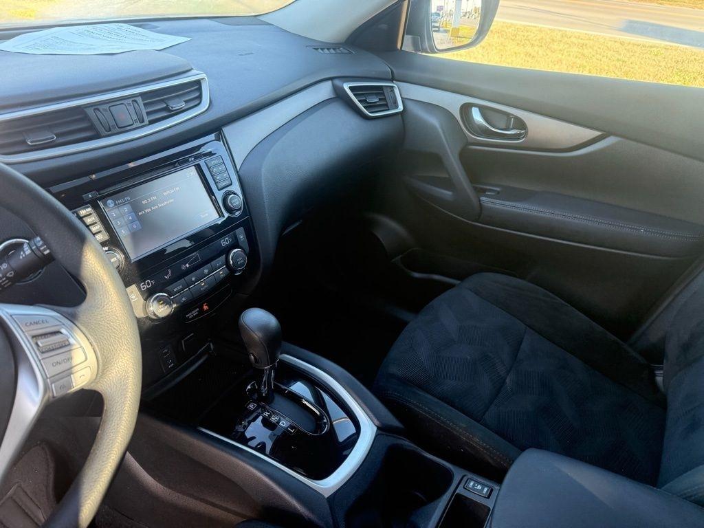 Nissan Rogue SV 2WD 2016