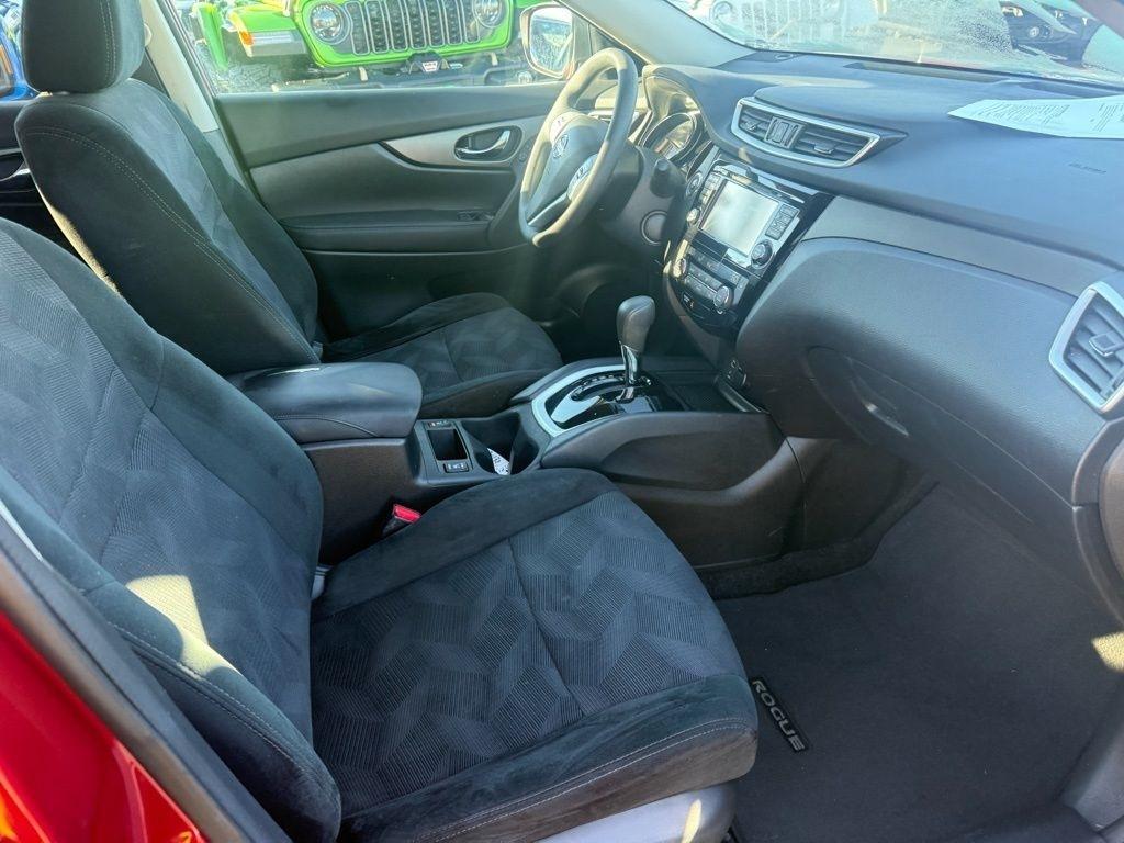 Nissan Rogue SV 2WD 2016