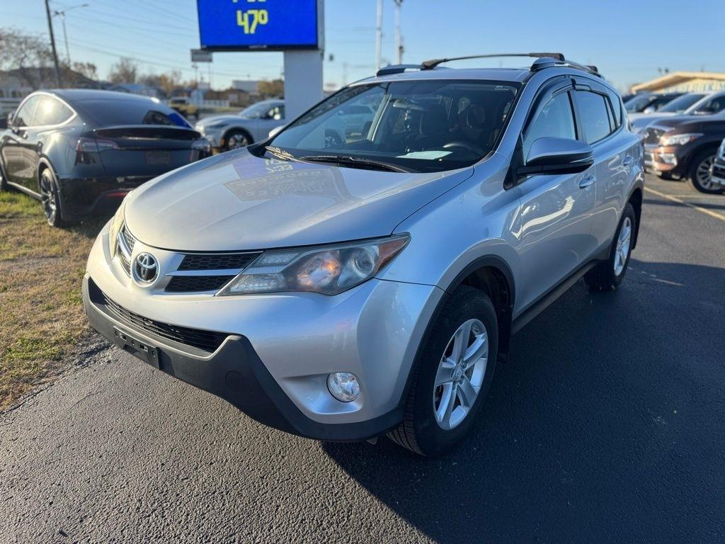 Toyota RAV4 XLE AWD 2013