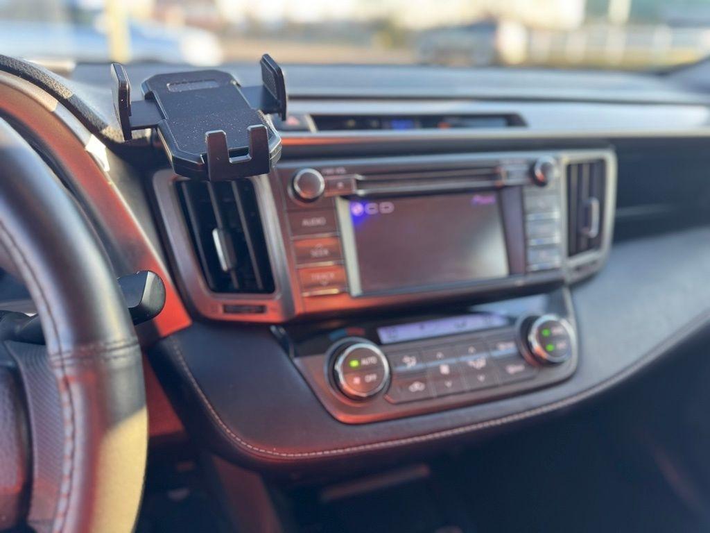 Toyota RAV4 XLE AWD 2013