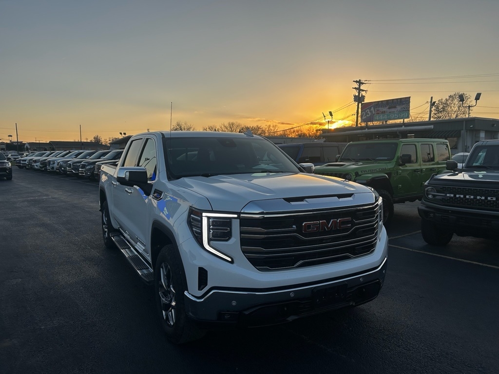 2024 GMC Sierra 1500 SLT Crew Cab 4WD