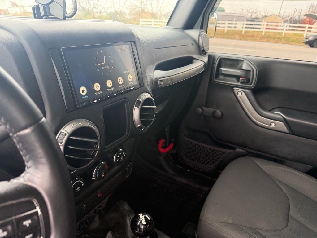 Jeep Wrangler Sport 4WD 2017