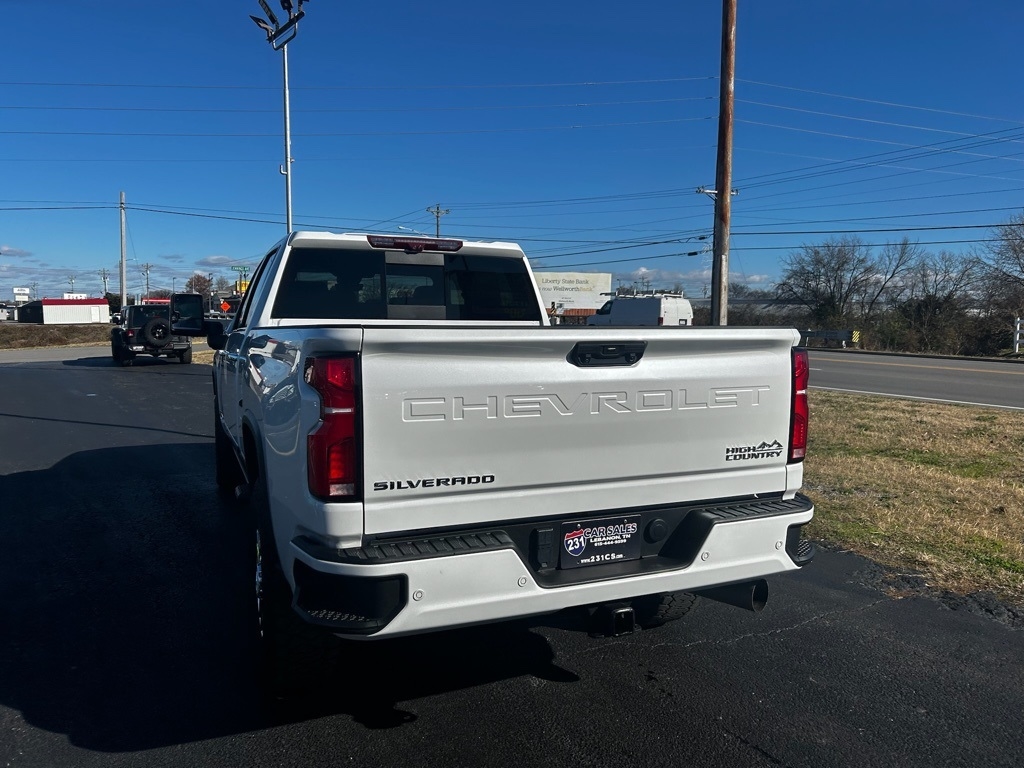 2024 Chevrolet Silverado 3500HD High Country photo 4