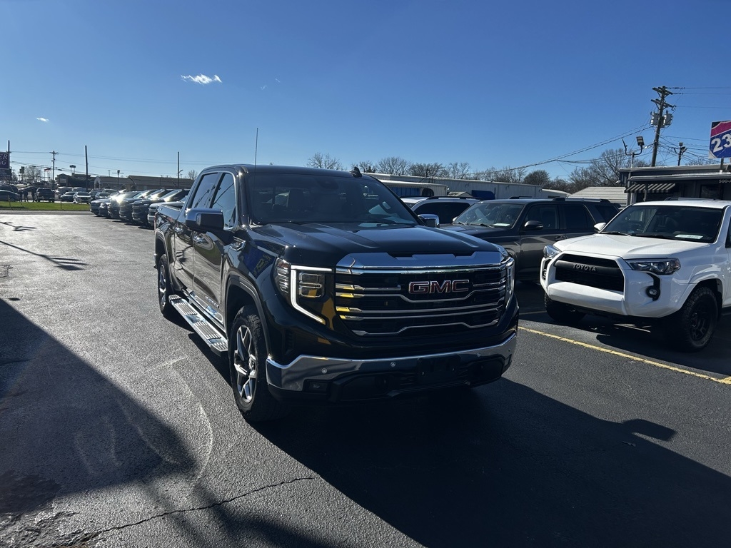 2024 GMC Sierra 1500 SLT Crew Cab 4WD