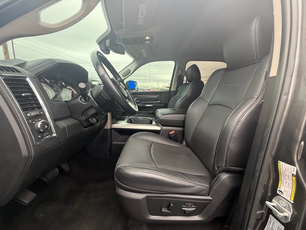 RAM 2500 Laramie Crew Cab SWB 4WD 2017