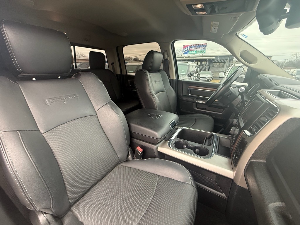 RAM 2500 Laramie Crew Cab SWB 4WD 2017