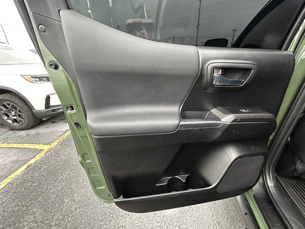 Toyota Tacoma TRD Offroad Dbl Cab 4WD V6 at 2021