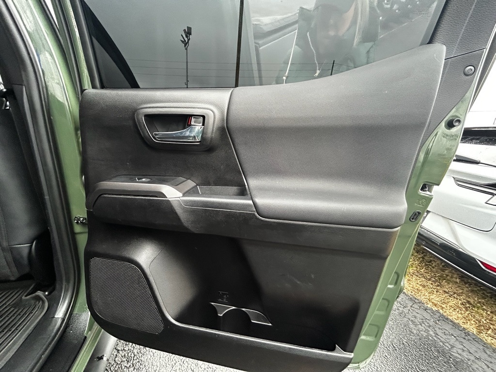 Toyota Tacoma TRD Offroad Dbl Cab 4WD V6 at 2021