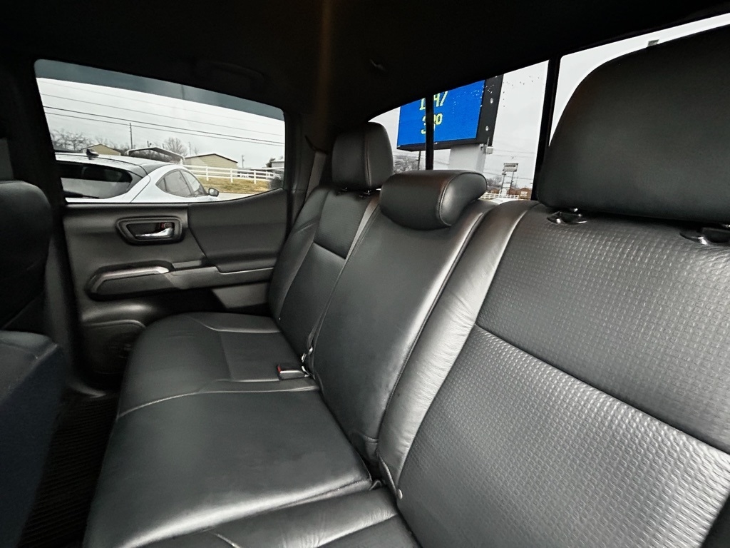 Toyota Tacoma TRD Offroad Dbl Cab 4WD V6 at 2021