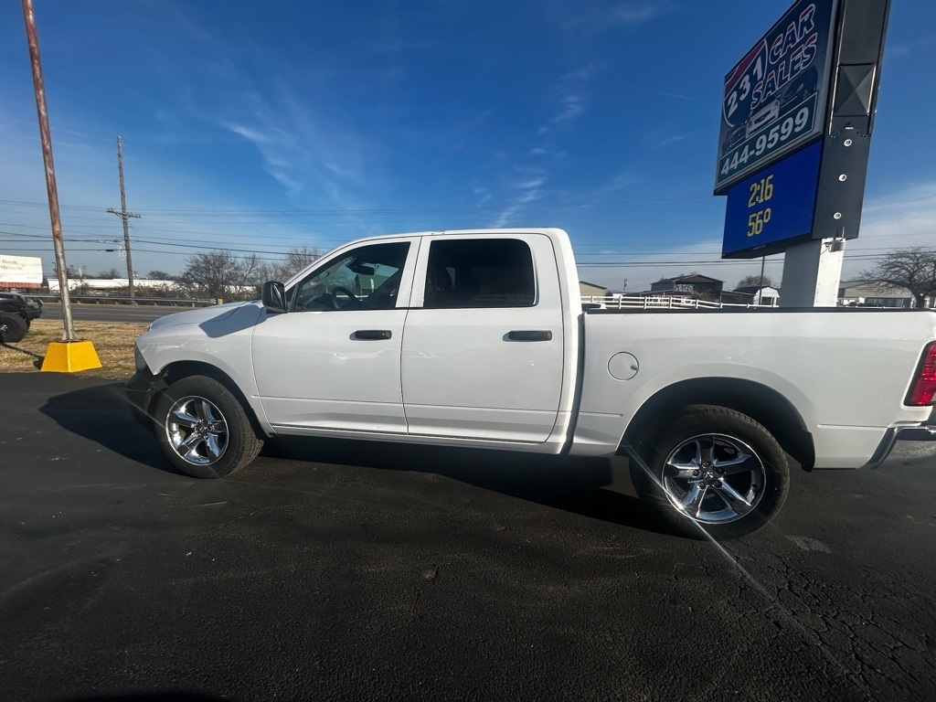RAM 1500 Tradesman Crew Cab SWB 4WD 2013