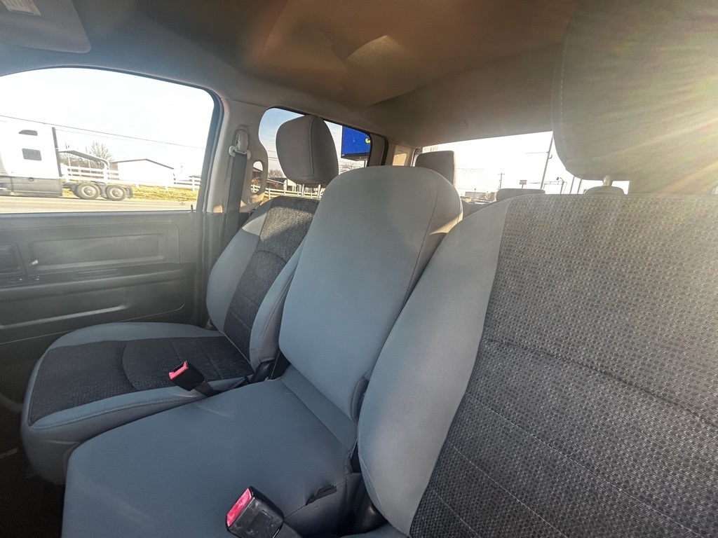 RAM 1500 Tradesman Crew Cab SWB 4WD 2013