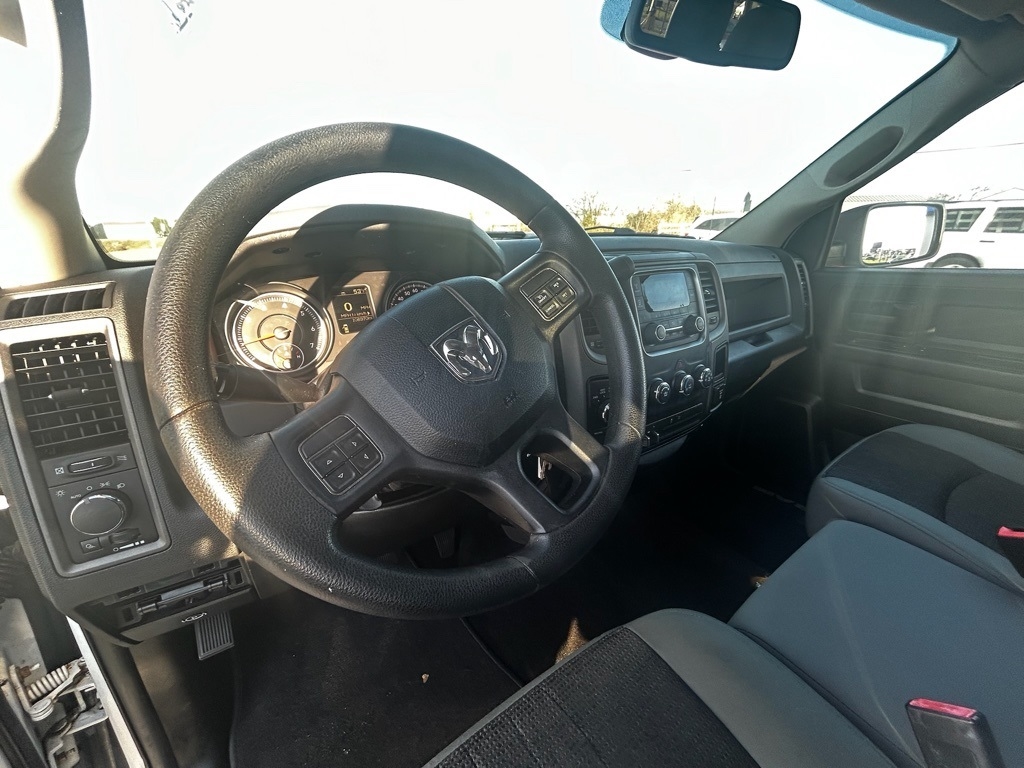 RAM 1500 Tradesman Crew Cab SWB 4WD 2013