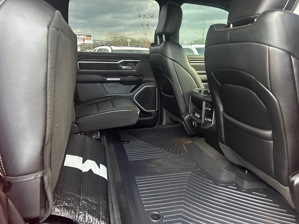 RAM 1500 Laramie Crew Cab 4WD 2023