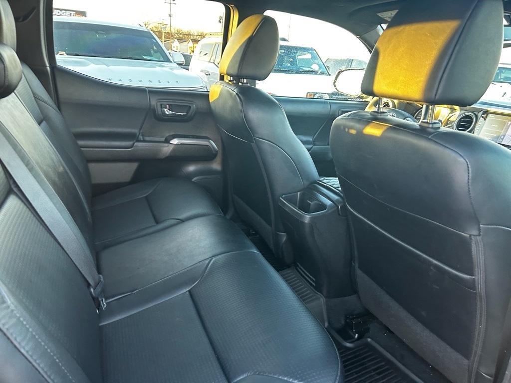 Toyota Tacoma Limited Double Cab V6 6AT 4WD 2021