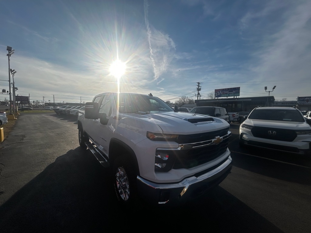 2025 Chevrolet Silverado 2500HD LT Crew Cab Long Box 4WD