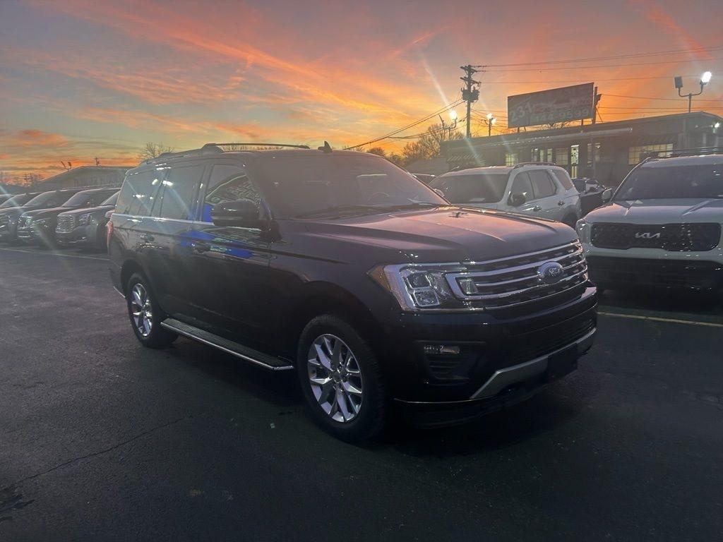 Ford Expedition XLT 4WD 2021