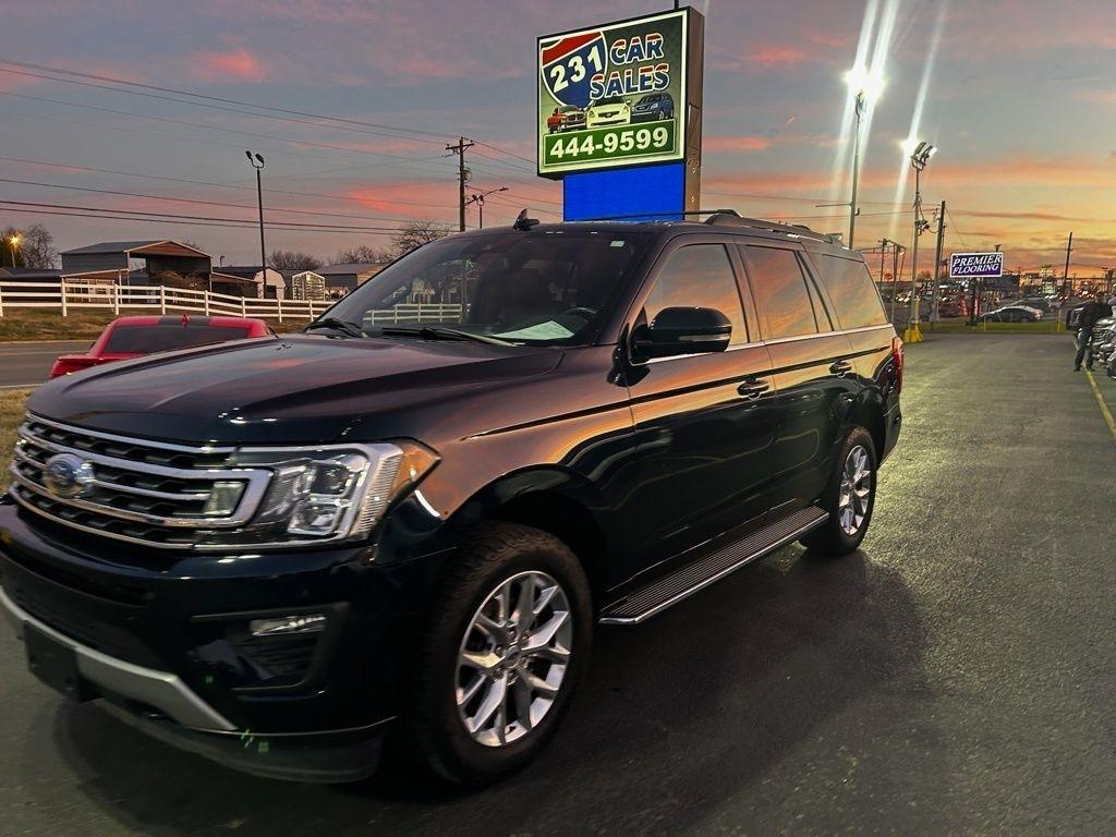 Ford Expedition XLT 4WD 2021
