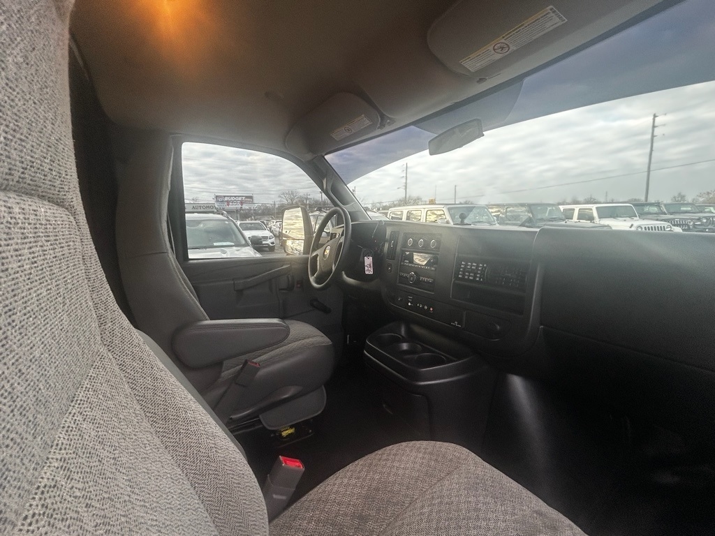 Chevrolet Express G3500 177" 2019