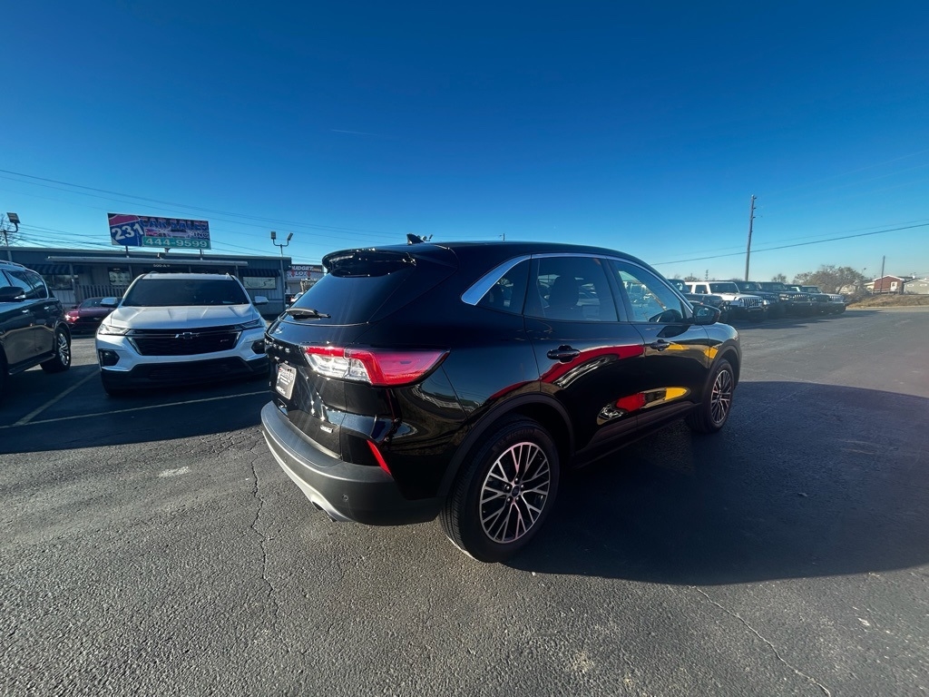 Ford Escape Plug-in Hybrid SEL 2022