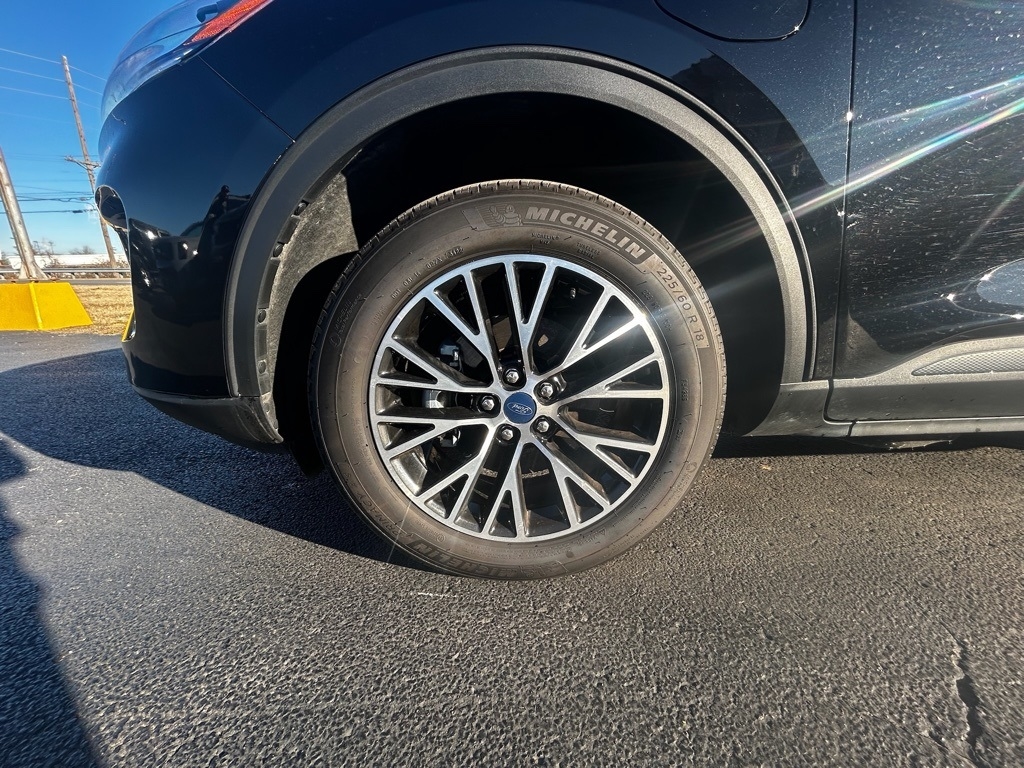 Ford Escape Plug-in Hybrid SEL 2022