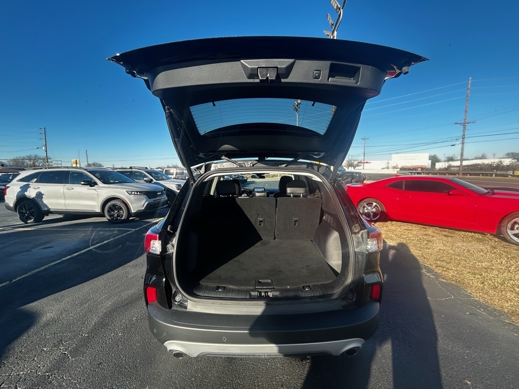 Ford Escape Plug-in Hybrid SEL 2022