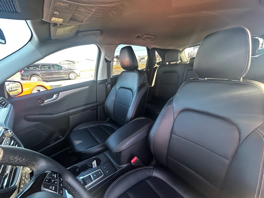 Ford Escape Plug-in Hybrid SEL 2022