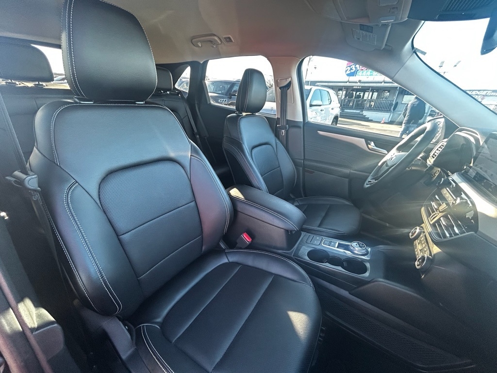 Ford Escape Plug-in Hybrid SEL 2022