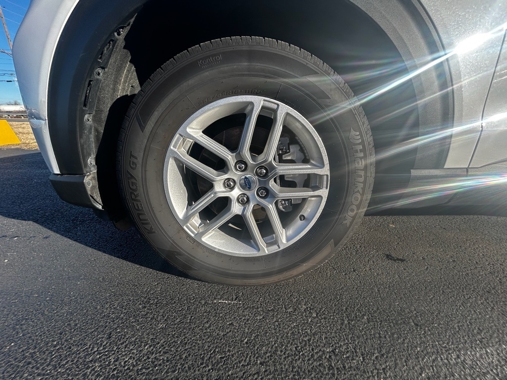 Ford Explorer Active 2025