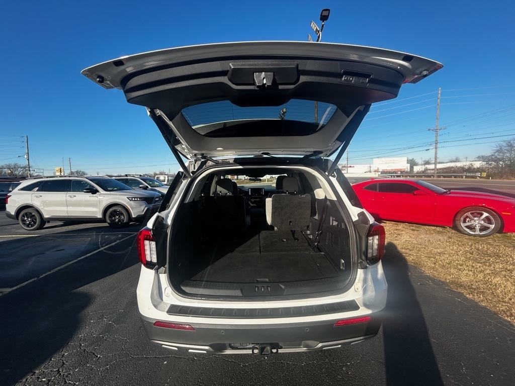 Ford Explorer Active 2025