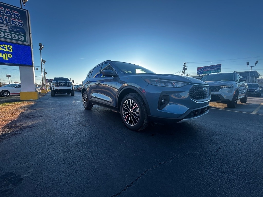 Ford Escape Plug-in Hybrid Base 2024