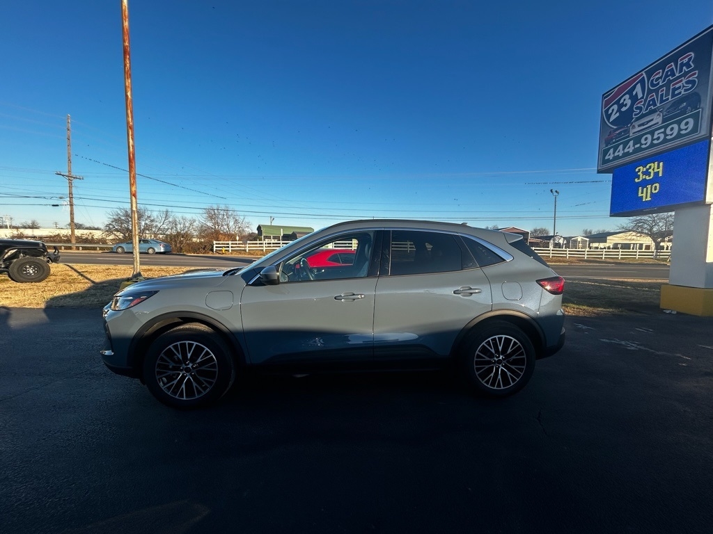 Ford Escape Plug-in Hybrid Base 2024