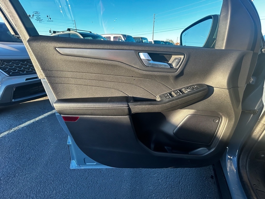 Ford Escape Plug-in Hybrid Base 2024