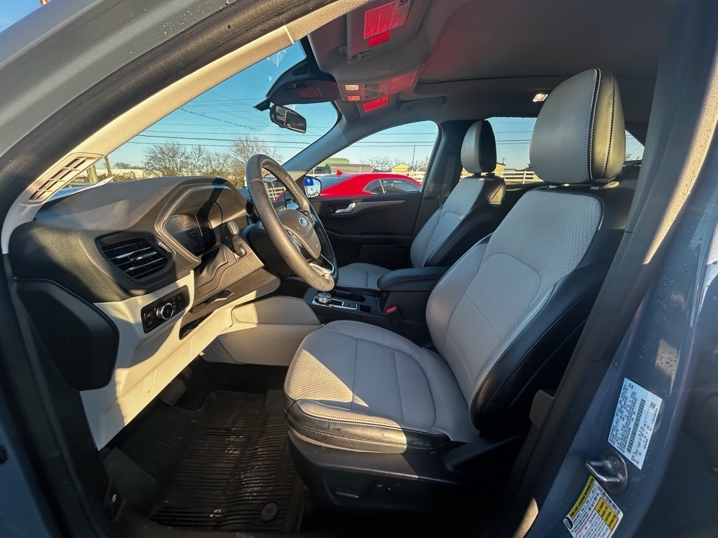 Ford Escape Plug-in Hybrid Base 2024