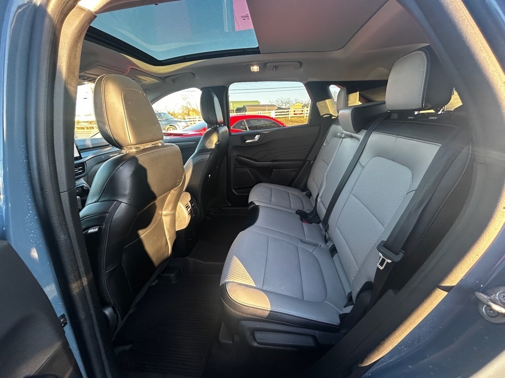 Ford Escape Plug-in Hybrid Base 2024