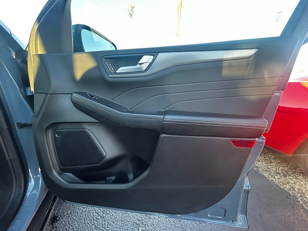 Ford Escape Plug-in Hybrid Base 2024